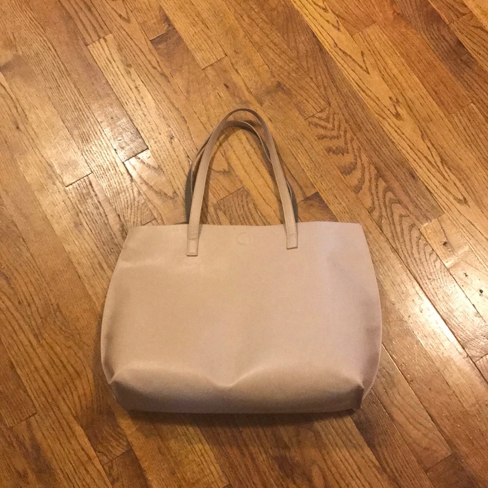 Reversible nude and gray tote